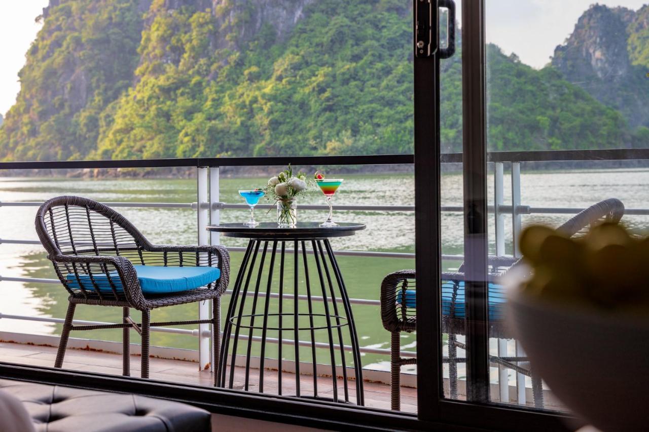 Mon Cheri Cruises Ha Long Exterior photo