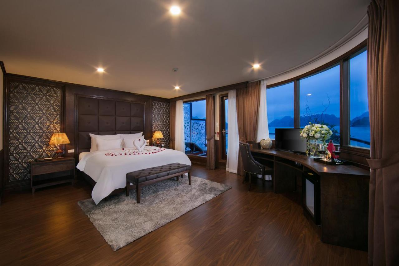 Mon Cheri Cruises Ha Long Exterior photo